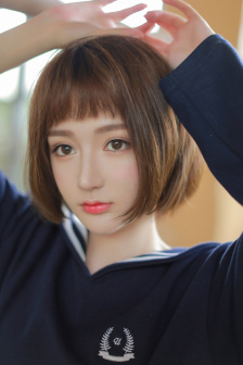 六小龄童死了吗